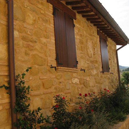 Pietra Maula Agriturismo Castelraimondo Exterior foto