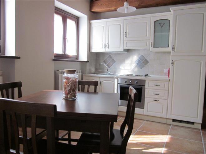 Pietra Maula Agriturismo Castelraimondo Habitación foto